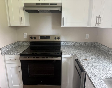 7335 New York Avenue - Photo Thumbnail 1