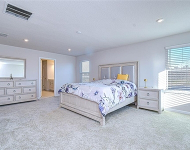 10422 Gliding Eagle Way - Photo Thumbnail 33