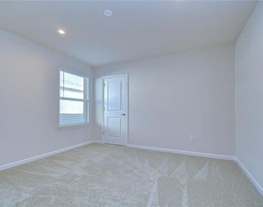 10422 Gliding Eagle Way - Photo Thumbnail 28