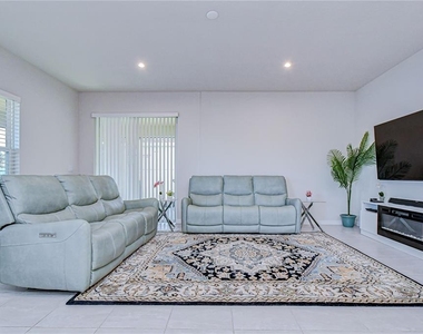 10422 Gliding Eagle Way - Photo Thumbnail 18