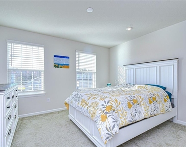 10422 Gliding Eagle Way - Photo Thumbnail 31