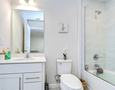 10422 Gliding Eagle Way - Photo Thumbnail 30