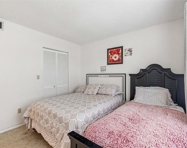 11110 Carriage Hill Drive - Photo Thumbnail 37