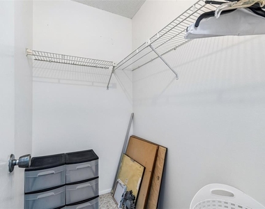 11110 Carriage Hill Drive - Photo Thumbnail 30