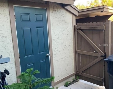 913 Buck Court - Photo Thumbnail 2