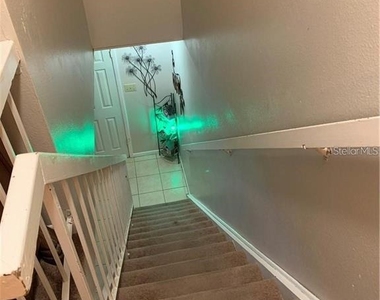 913 Buck Court - Photo Thumbnail 9