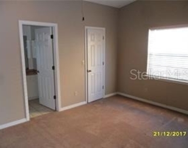 132 Douglas Road W - Photo Thumbnail 7