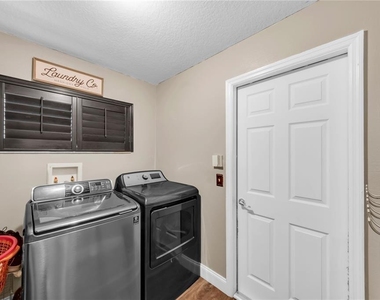 13115 Royal George Avenue - Photo Thumbnail 48