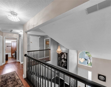 13115 Royal George Avenue - Photo Thumbnail 39