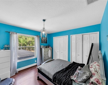 13115 Royal George Avenue - Photo Thumbnail 46