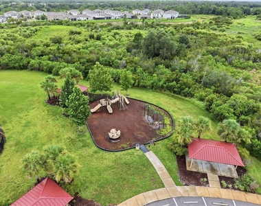 5635 Hollingworth Trail - Photo Thumbnail 29