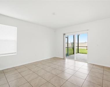 5635 Hollingworth Trail - Photo Thumbnail 10