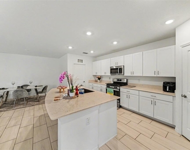 35194 Ackley Trce - Photo Thumbnail 10