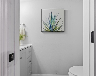 2120 Fletchers Point Circle - Photo Thumbnail 9