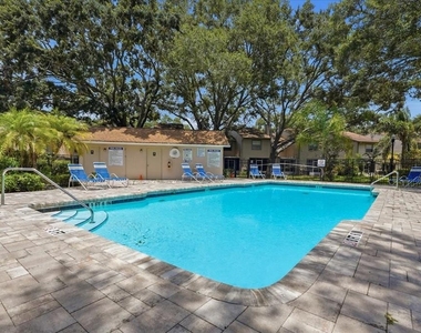 2120 Fletchers Point Circle - Photo Thumbnail 24