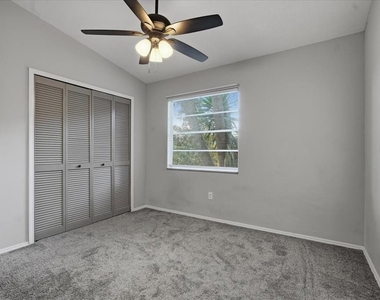 2120 Fletchers Point Circle - Photo Thumbnail 20