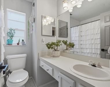 2120 Fletchers Point Circle - Photo Thumbnail 15
