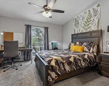 2120 Fletchers Point Circle - Photo Thumbnail 13
