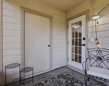 2120 Fletchers Point Circle - Photo Thumbnail 11