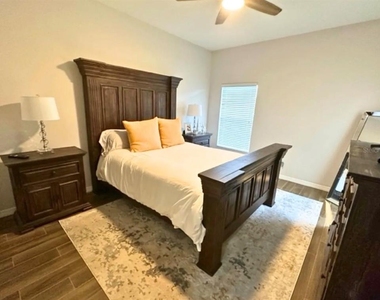 306 Eagle Pond Drive - Photo Thumbnail 15