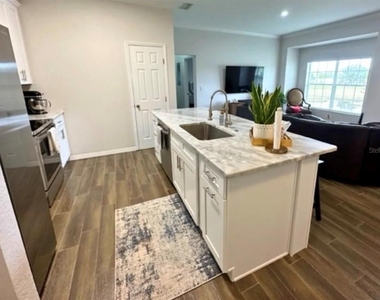 306 Eagle Pond Drive - Photo Thumbnail 2
