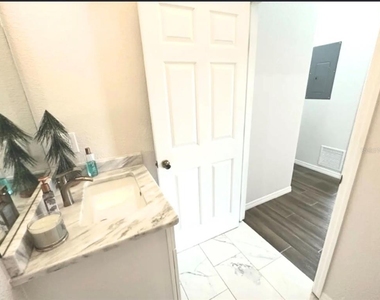306 Eagle Pond Drive - Photo Thumbnail 11