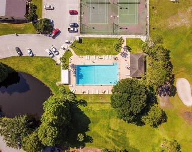 306 Eagle Pond Drive - Photo Thumbnail 20