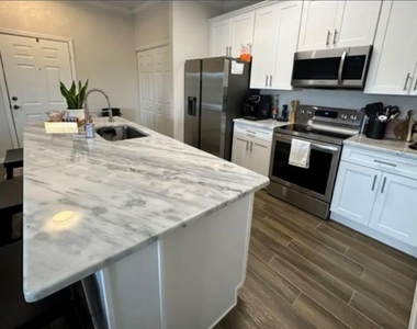 306 Eagle Pond Drive - Photo Thumbnail 3