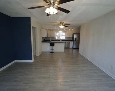 3916 W North A Street - Photo Thumbnail 14