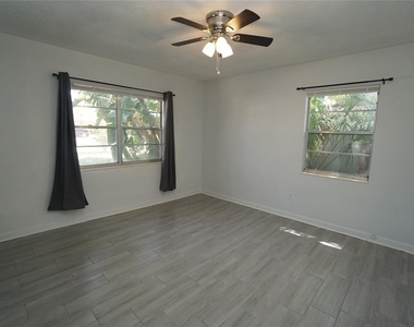 3916 W North A Street - Photo Thumbnail 7