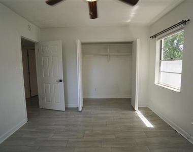 3916 W North A Street - Photo Thumbnail 16