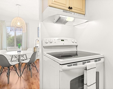 4215 E Bay Drive - Photo Thumbnail 12