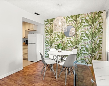 4215 E Bay Drive - Photo Thumbnail 7