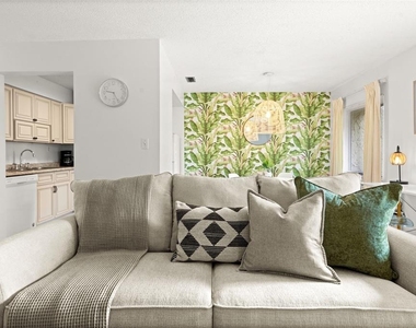 4215 E Bay Drive - Photo Thumbnail 4