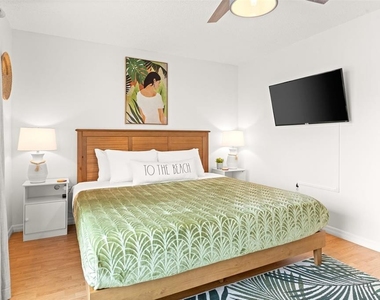 4215 E Bay Drive - Photo Thumbnail 15