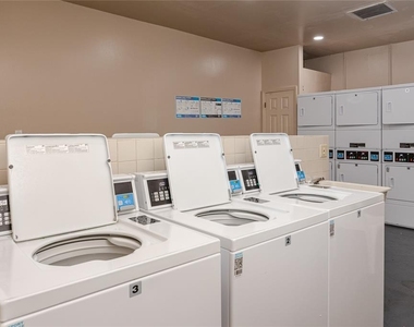 4215 E Bay Drive - Photo Thumbnail 23