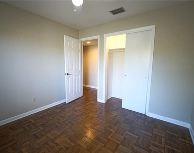 10411 Butia Place - Photo Thumbnail 16