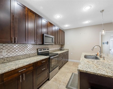 230 Clayton Street - Photo Thumbnail 16