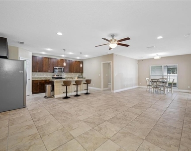 230 Clayton Street - Photo Thumbnail 12