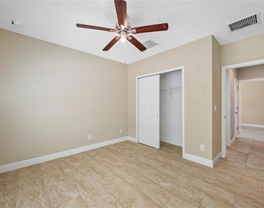 230 Clayton Street - Photo Thumbnail 5