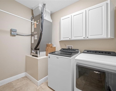 230 Clayton Street - Photo Thumbnail 11