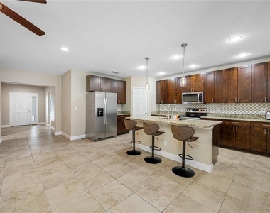 230 Clayton Street - Photo Thumbnail 14