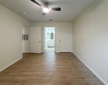 36101 Deer Creek Drive - Photo Thumbnail 5