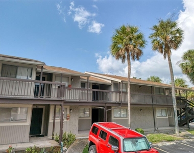 6334 Newtown Circle - Photo Thumbnail 1