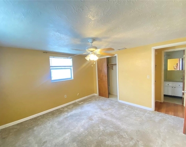 2713 Capricorn Place - Photo Thumbnail 11