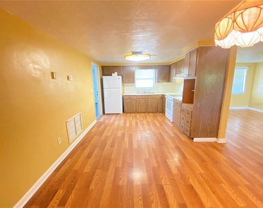 2713 Capricorn Place - Photo Thumbnail 7