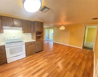 2713 Capricorn Place - Photo Thumbnail 10