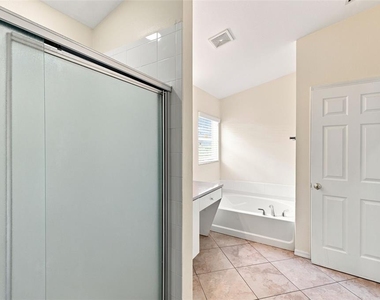 11331 Coconut Island Drive - Photo Thumbnail 13