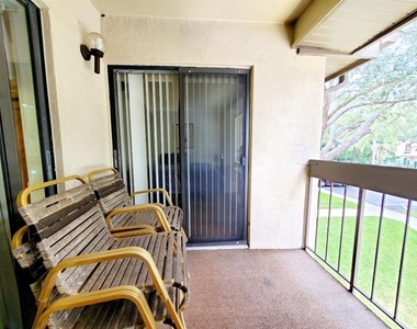 20 Woodlake Place - Photo Thumbnail 19