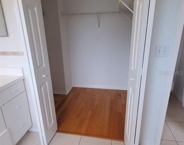 4176 Brentwood Park Circle - Photo Thumbnail 5